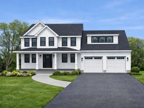 5 Orchard Ct, Johnston, RI 02919