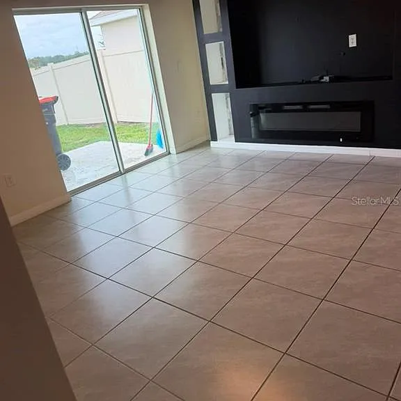 8735 SW 46th Ave — Photo 9