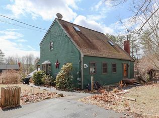 16 10th St, Kingston, NH 03848