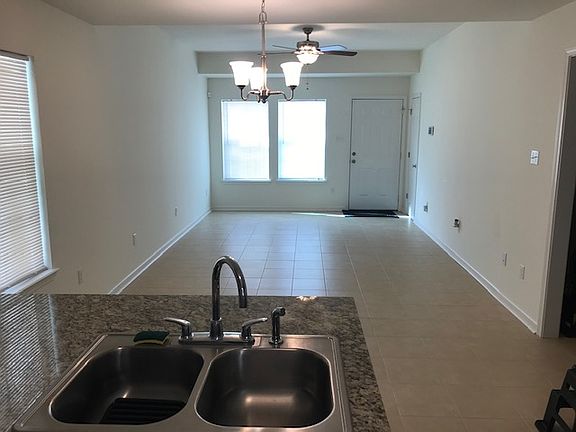 5th image of 1036 S Arceneaux Ave
