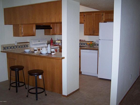 4th image of 3315 E Delma Dr
