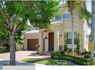 15760 SW 48th Dr, Hollywood, FL 33027