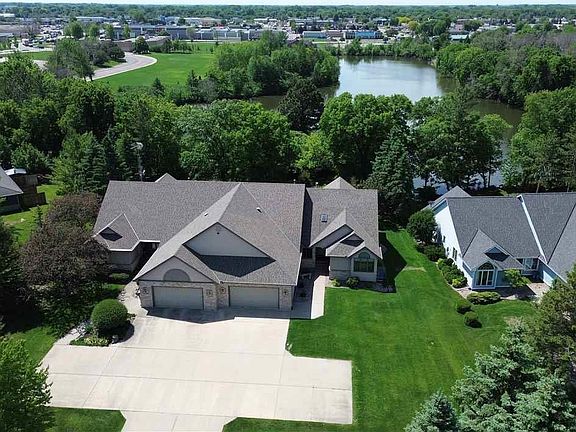 2nd image of 109 Teton Ct