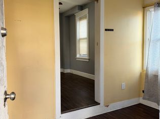 805 Lyndale Ave, Trenton, NJ 08629