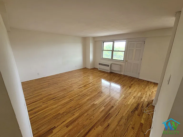2015 Bruckner Blvd #A6 — Photo 1