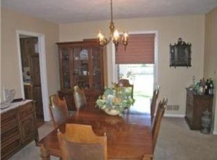 6406 W 159th Ter, Stilwell, KS 66085