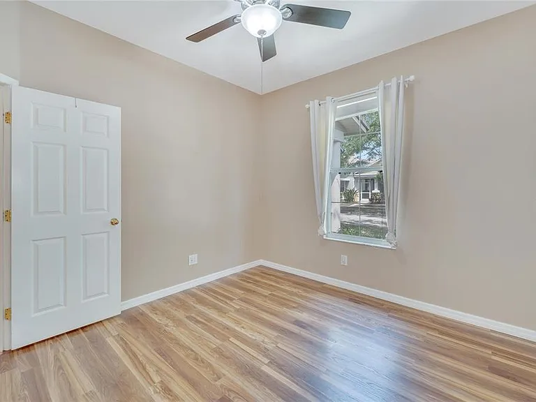 5508 Golden Isles Dr — Photo 35