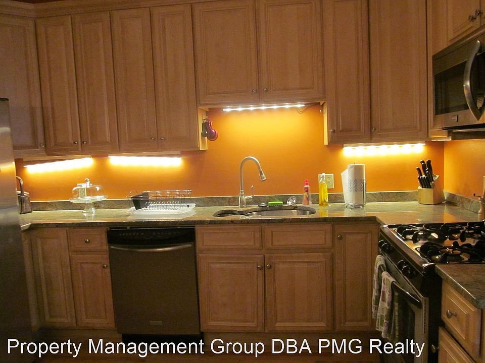 1st image of 1905 Green St Unit 12