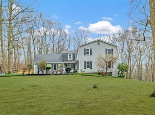 47 Rockwood Ln, Monroe, CT 06468