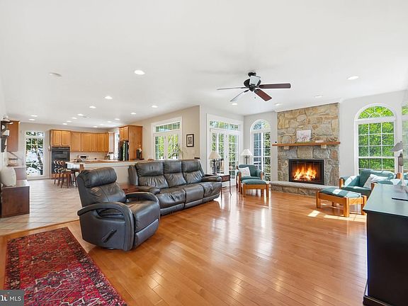 5th image of 15242 Briarcliff Manor Way