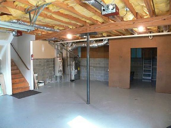 Large Garage with Storage Room