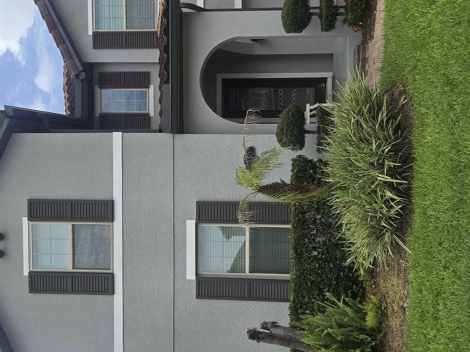 5 bed, 4.0 bath, 3286 sqft, $4,350 — Photo 1