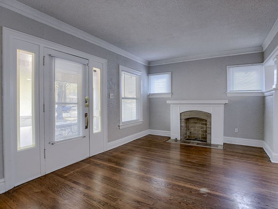 1st image of 3738 S Benton Ave