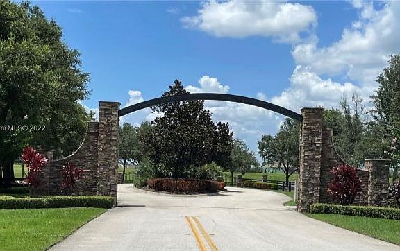 3rd image of 4062 Camp Shore Dr