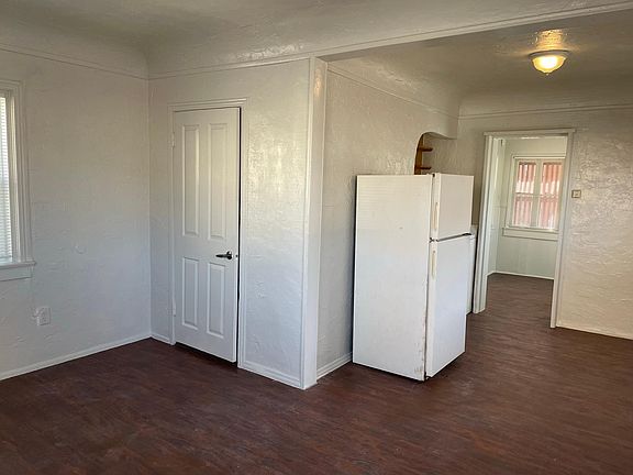 4th image of 2029 Bacon St
