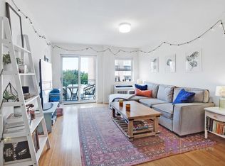 25-87 37th St #4C, Astoria, NY 11103