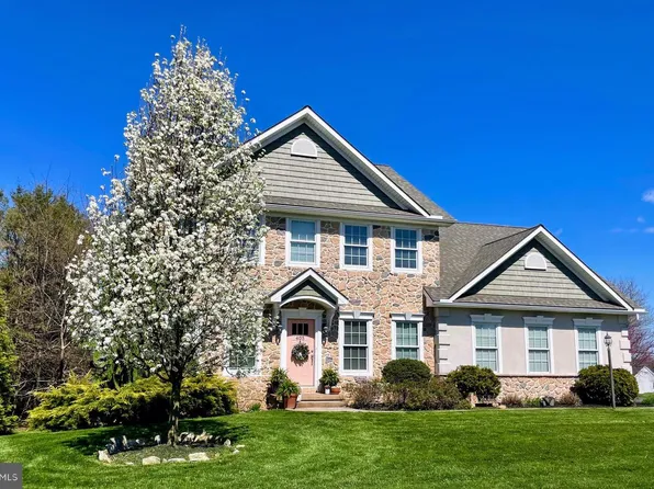 405 Clays Xing, Lebanon, PA 17042