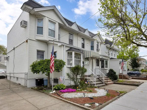77-75 76th St, Ridgewood, NY 11385
