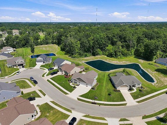 3rd image of 4358 Palace Ln