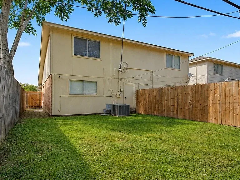 6702 Tamar Dr — Photo 17