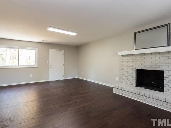 3rd image of 3636 Shrewsbury St