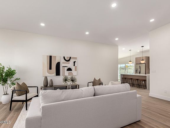 4th image of 3939 E Sahuaro Drive