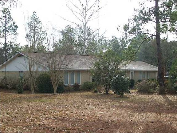 2nd image of 5831 Hillcrest Dr