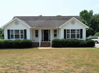 363 Memorial Rd, Hartwell, GA 30643