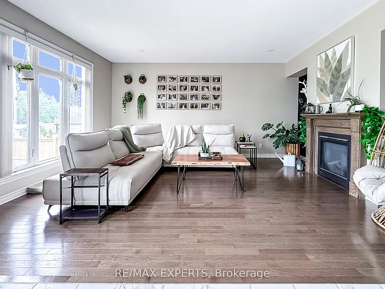640 Halloway Dr — Photo 17
