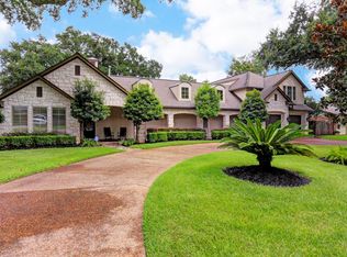 111 Sorrento St, Sugar Land, TX 77478