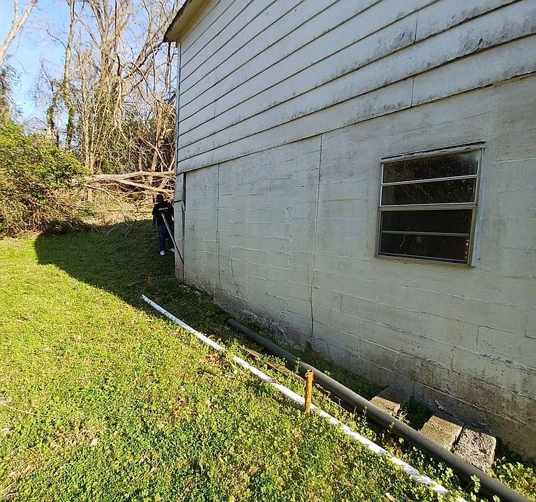 2nd image of 1347 Wood St