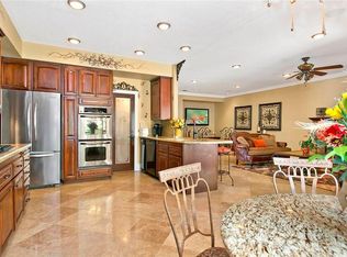 1048 S Mountvale Ct, Anaheim, CA 92808