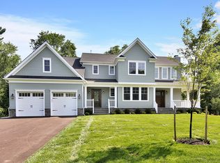 32 Queens Dr E, Little Silver, NJ 07739