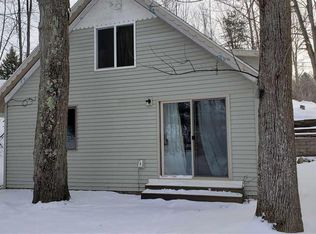 10795 E McKeese Rd, Suttons Bay, MI 49682