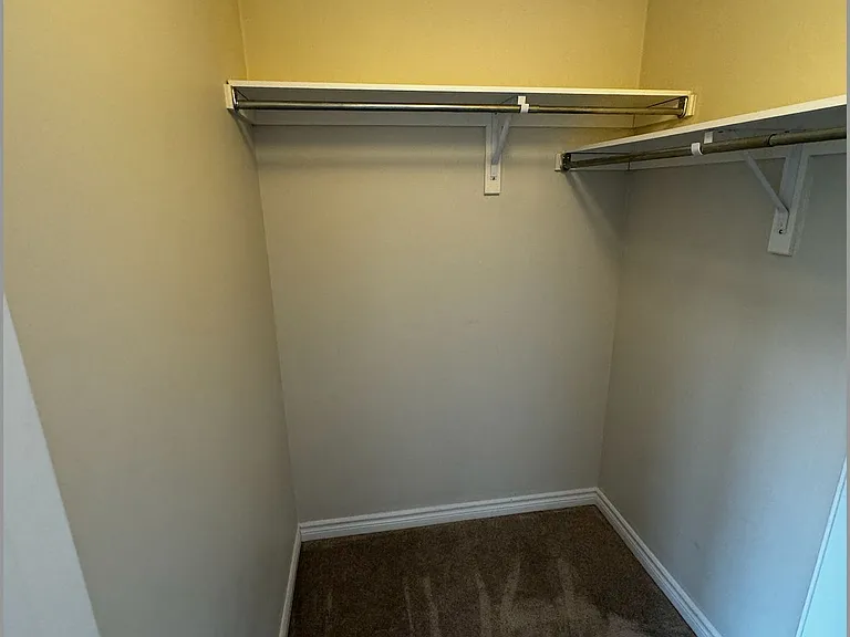 21 Deneb St — Photo 11
