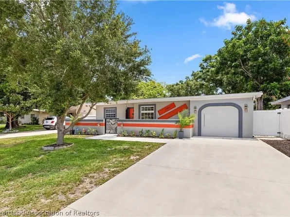 1343 S Hillcrest Ave, Clearwater, FL 33756