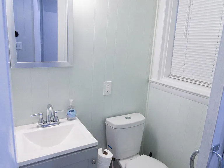 1217 N King St — Photo 11