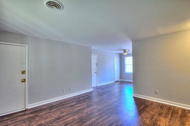 2nd image of 117-B Engleside St