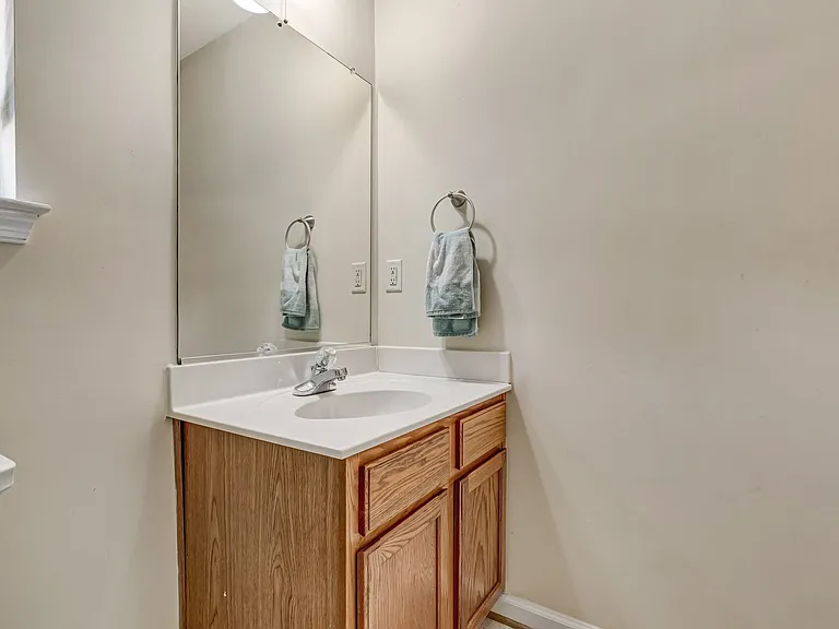 103 Mosel Ct — Photo 4