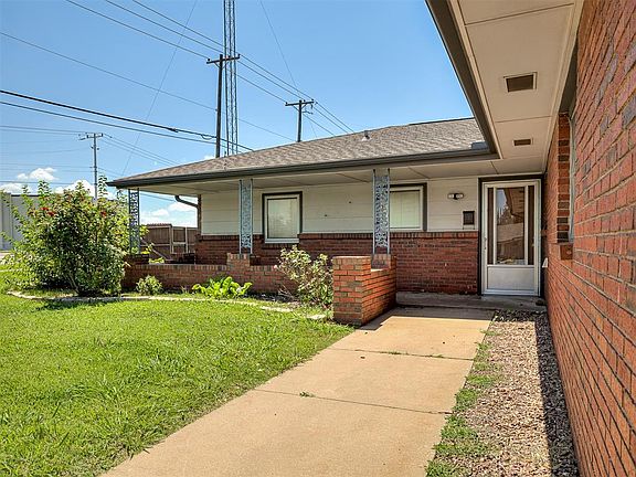 4th image of 136 Elwood Dr