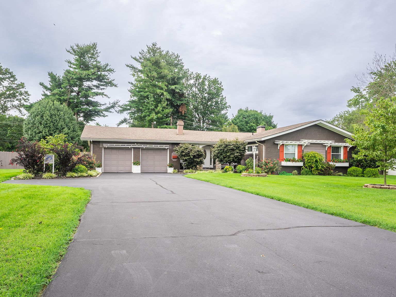945 Mason Headley Rd, Lexington, KY 40504 Zillow