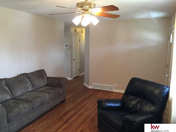 3rd image of 9836 Nina St