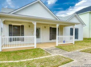 124 Whitewing Way, Floresville, TX 78114