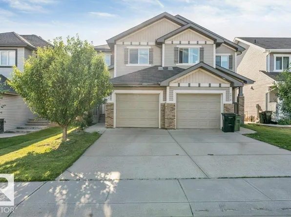 2912 15th St NW, Edmonton, AB T6T 0V6