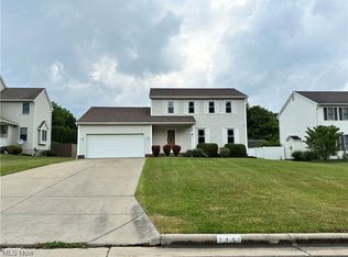 3441 Starwick Dr, Canfield, OH 44406