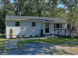 104 E Colton Ln, Williamstown, NJ 08094