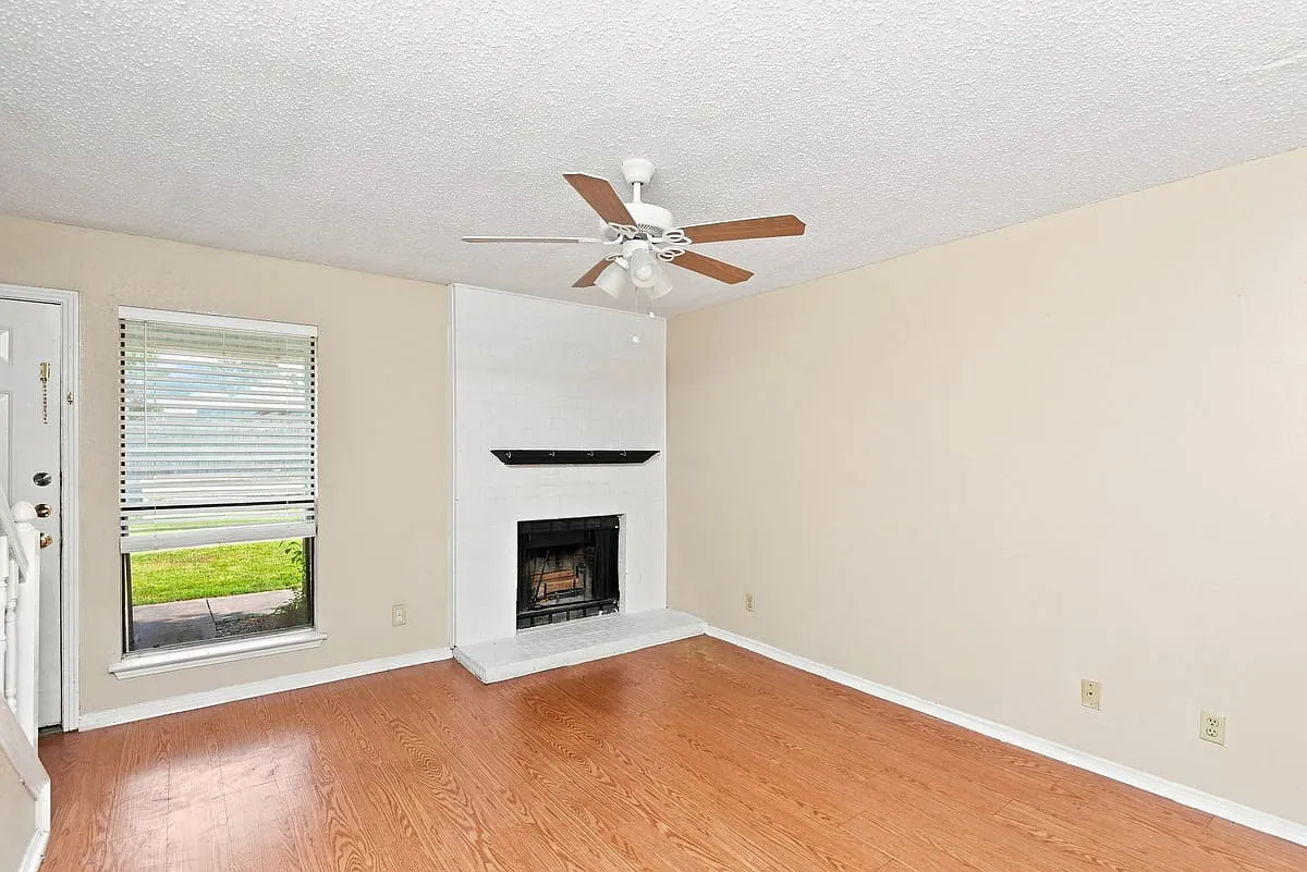 5941 5947 Shadydell Dr - 5947Shadydell — Photo 3