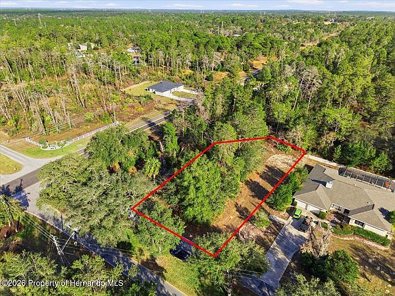 3rd image of 118 Oak Village Blvd