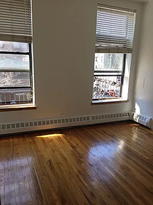 Rented by Grand & Co. | media 33