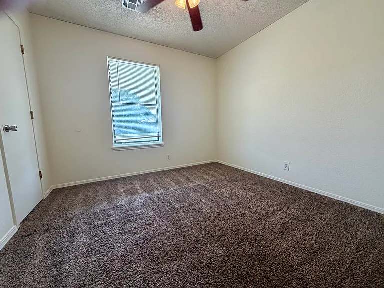 8206 N 122nd East Ave — Photo 6